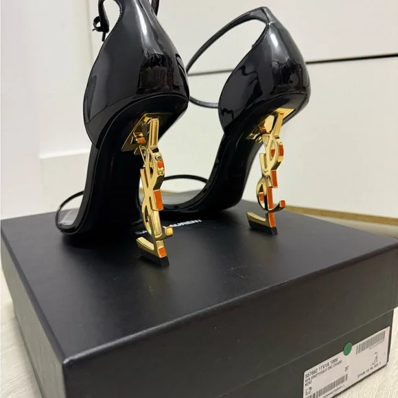 Saint Laurent Black Heels with Gold Logo - Picture 4 of 4